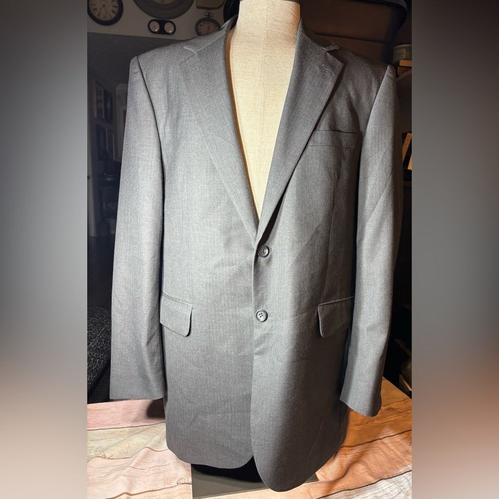 Van Heusen Gray Two-Button Suit Jacket Size 42L EPC